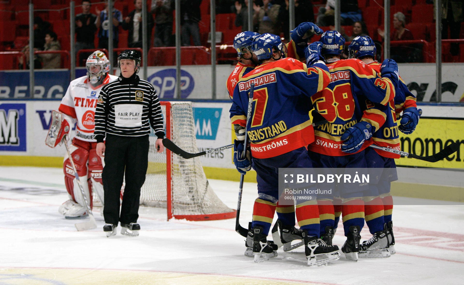 Jubel, Kristoffer Ottosson