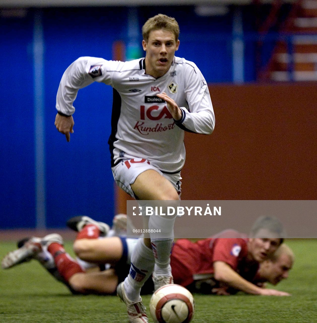 Målskytten Joel Johansson stormar fram
