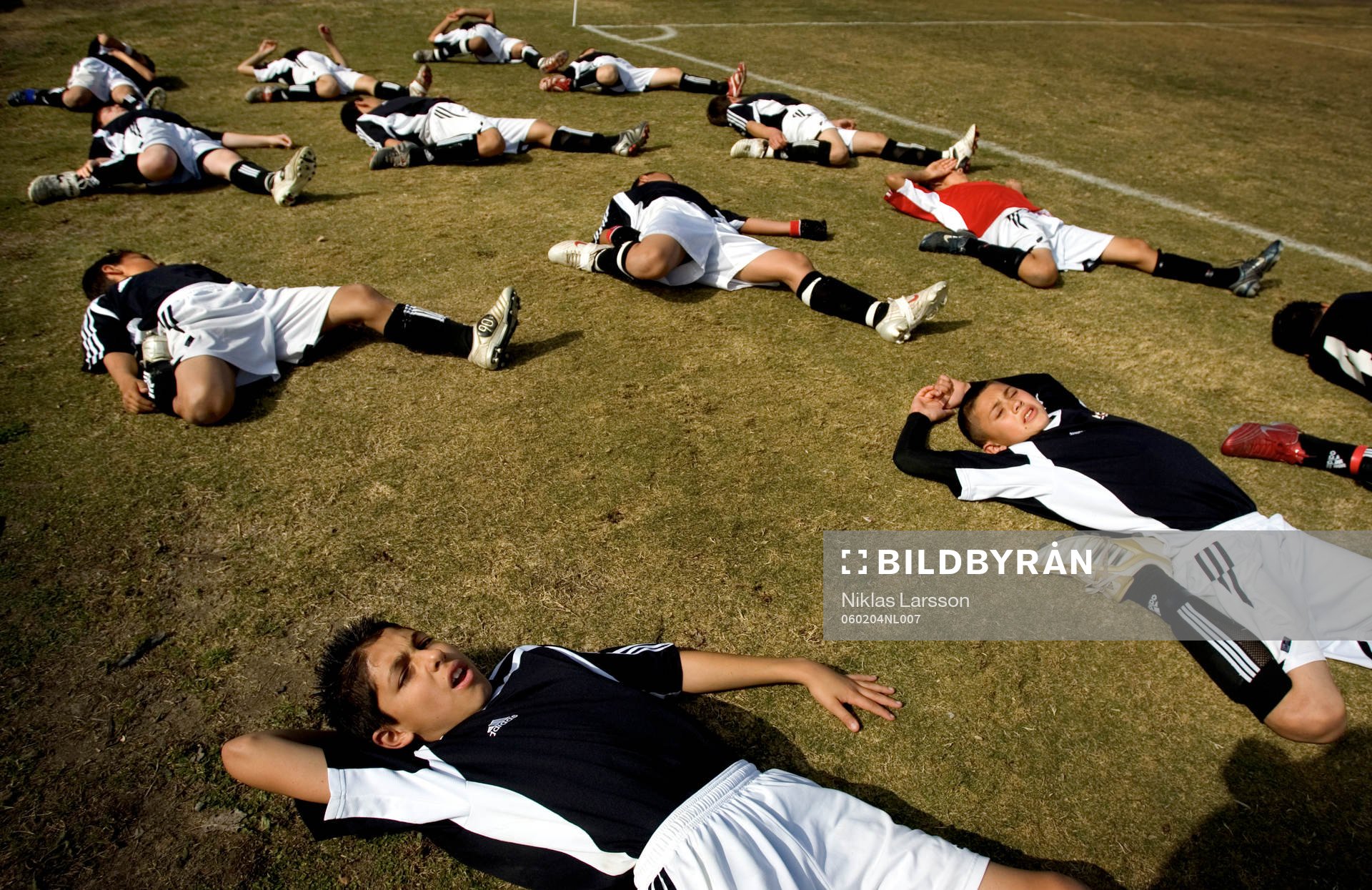Reportage om fotboll i USA. Ungdomsturnering i staden
