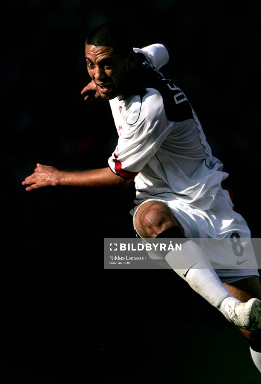 Reportage om fotboll i USA. USA-Norge. Clint Dempsey, USA
