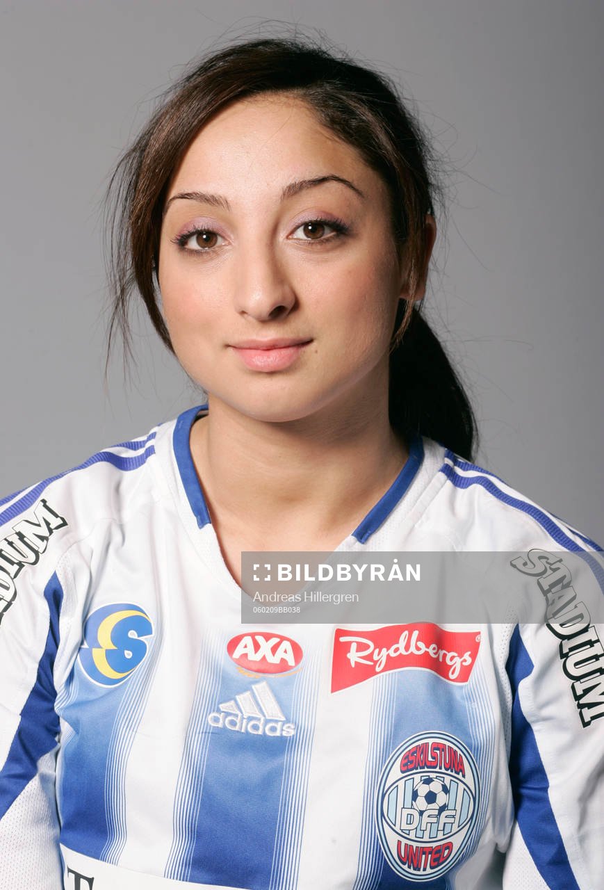 Sandi Sharro