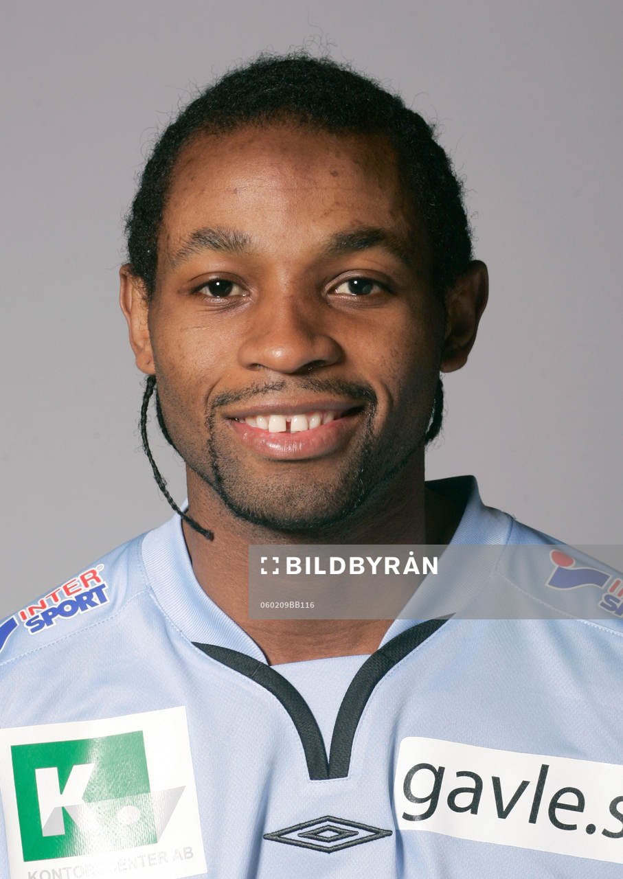 Rene Makondele Magola