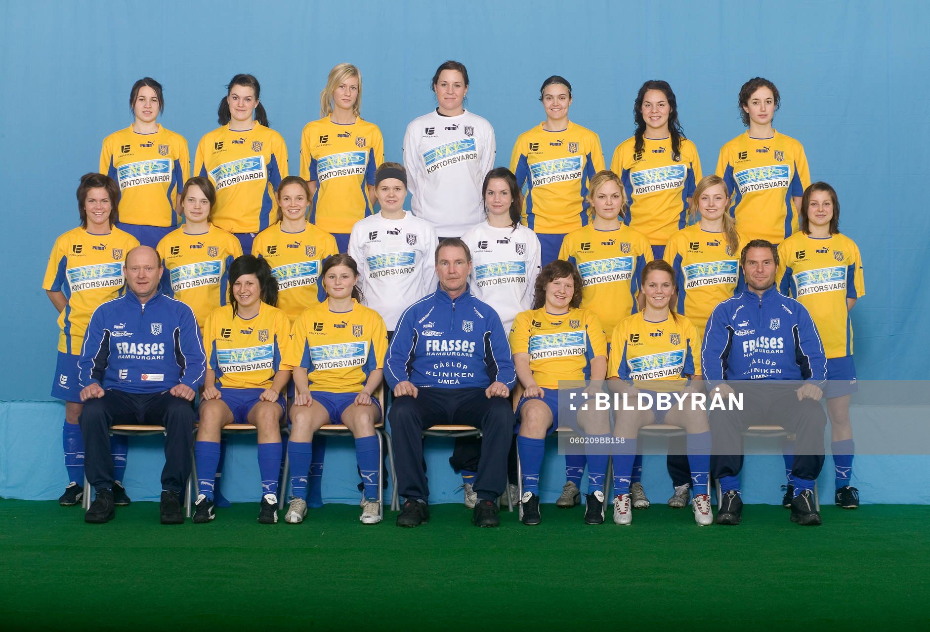  Bakre raden från vänster: Patricia Hägglund, Linda Fransson, Moa Westermark, Malin Karlsson, Anna Rehn, Therese Andersson och Anna Eriksson.