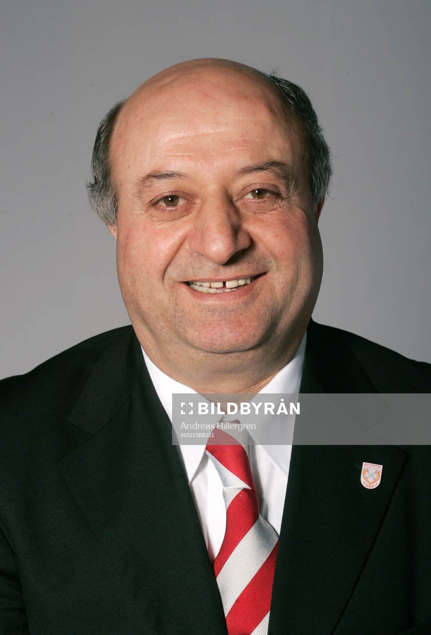  Melek Bisso, lagledare.