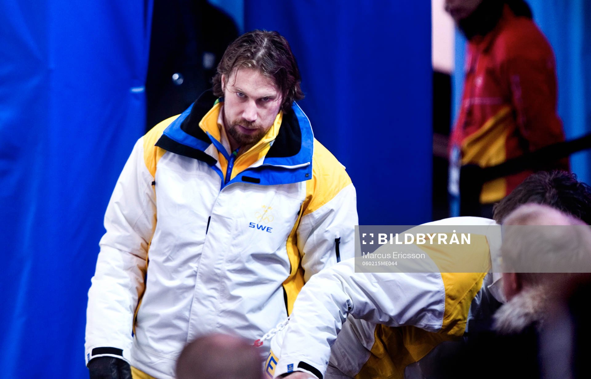 Peter Forsberg sätter sig på läktaren