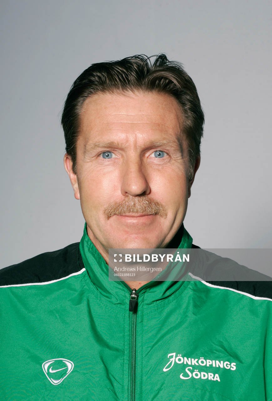 Johnny Lätt, lagledare