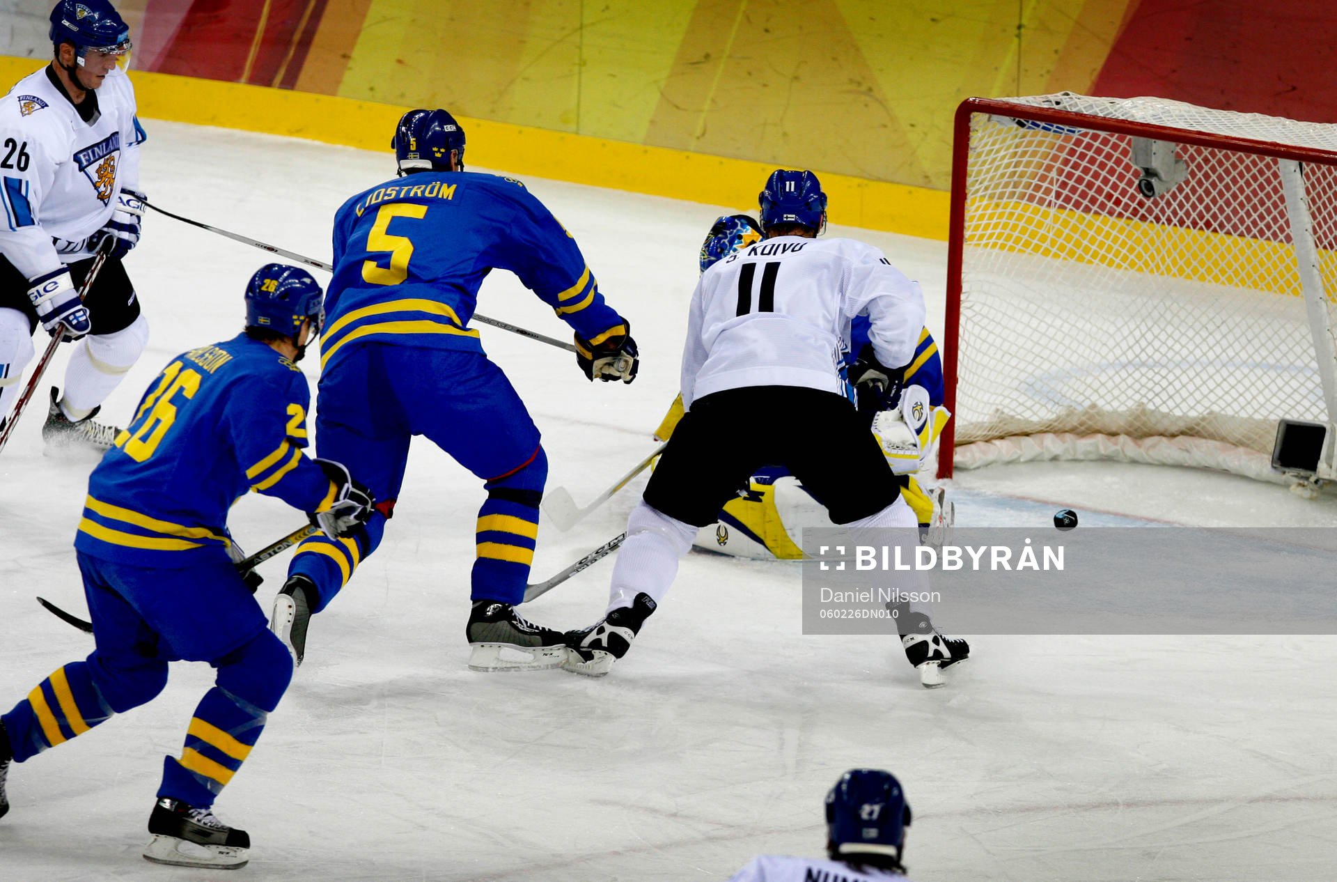 Saku Koivu, Finland gör 1-0 till Finland