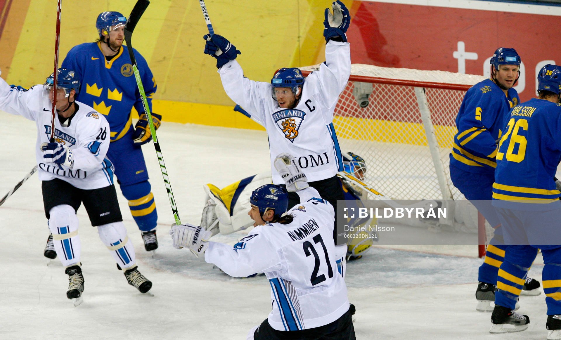 Saku Koivu, Finland gjorde 1-0 till Finland. Jubel