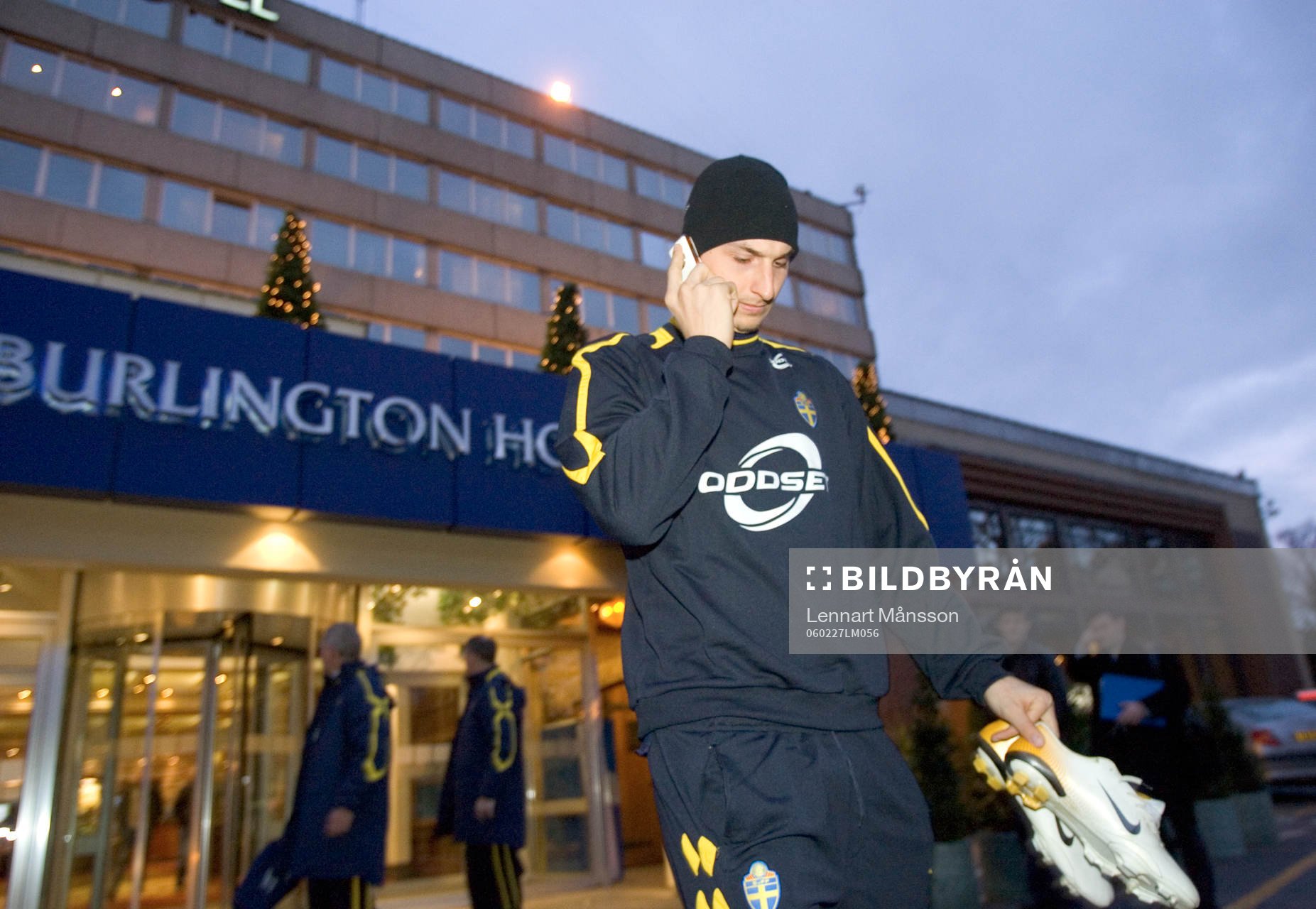 Zlatan Ibrahimovic på väg till träningen