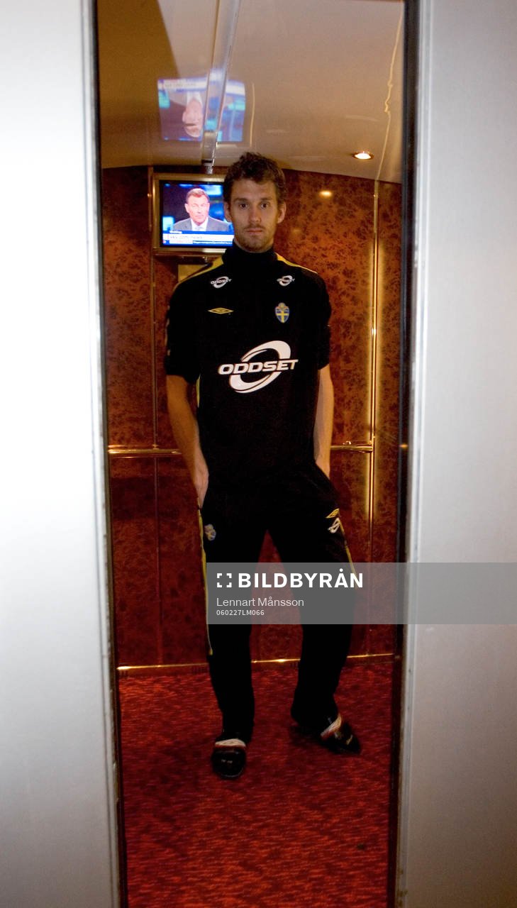 Fotboll,  Sverige, förhands. Andreas Isaksson