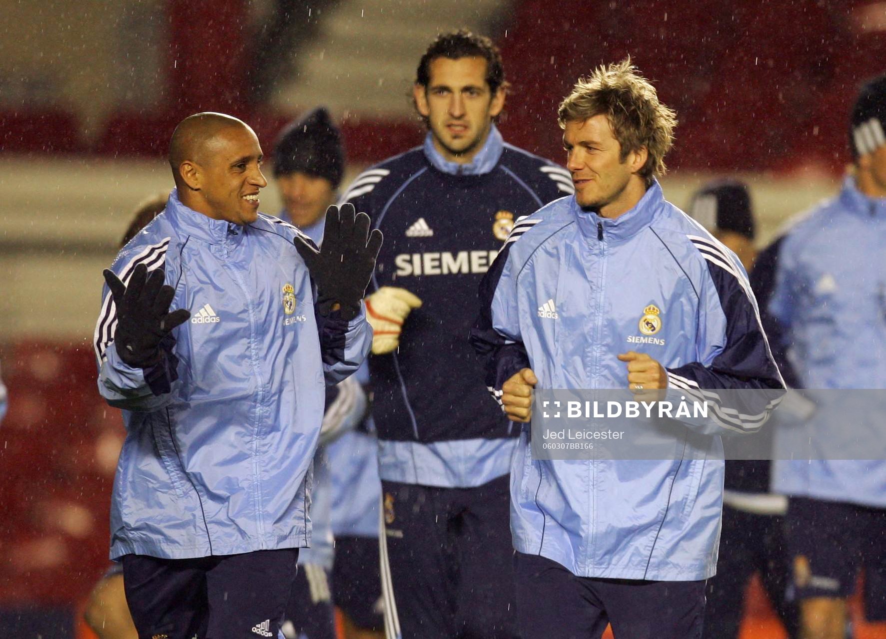 David Beckham och Roberto Carlos
