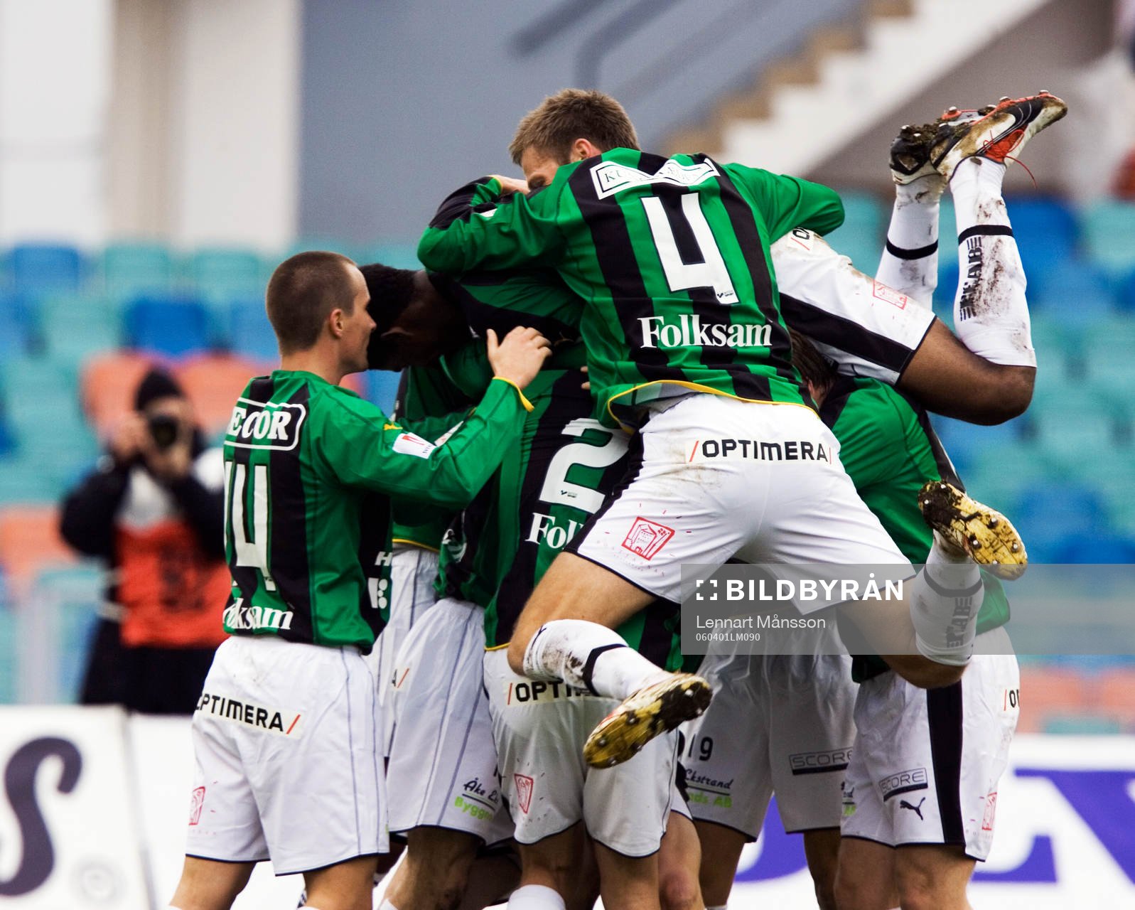 1-0 James Keene, och hela GAIS jublar. Jubel