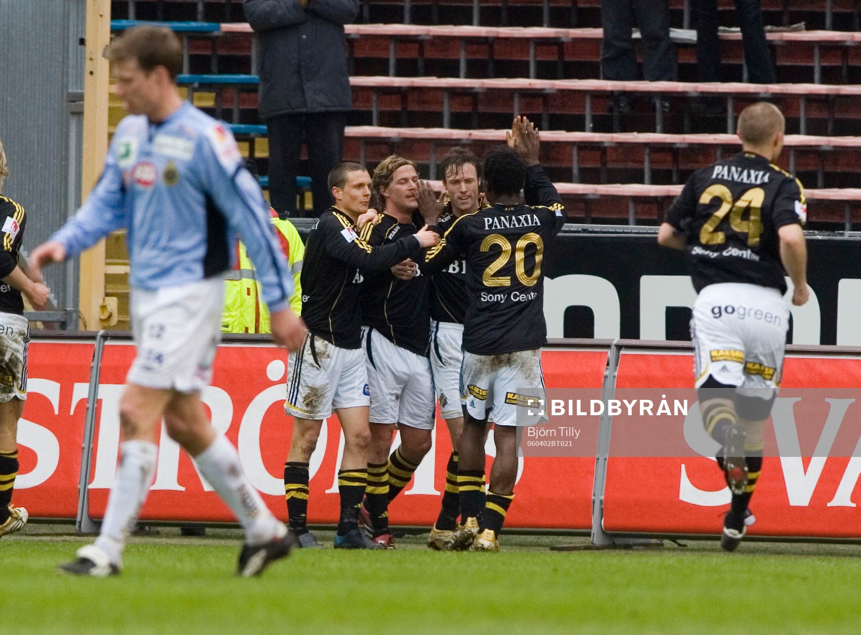  AIK glädje efter 1-1 av Markus Jonsson, AIK (Jubel)       