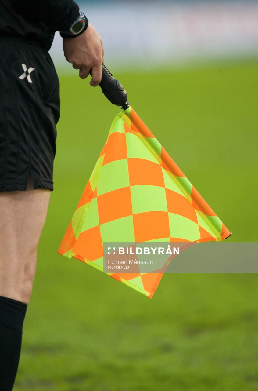 Flagga. Domare. Genre