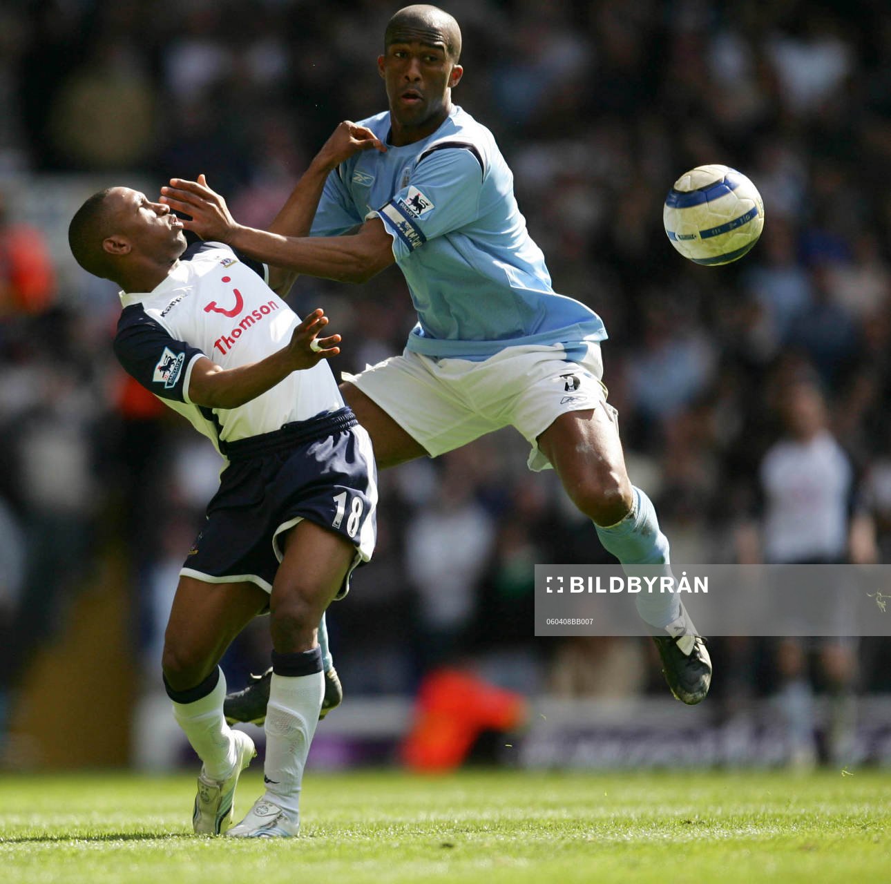 Jermaine Defoe, Tottenham och Sylvain Distin, Manchester