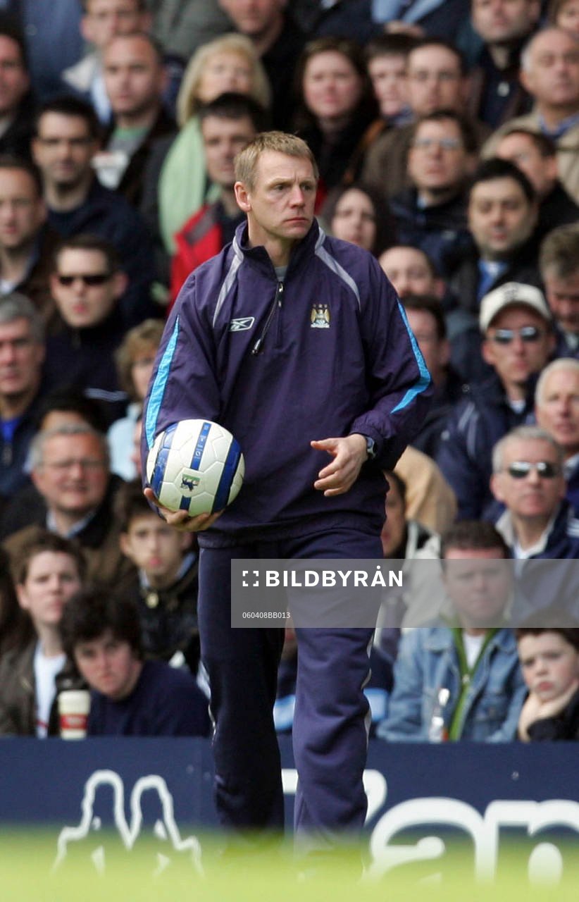 Manchester City, tränare, Stuart Pearce