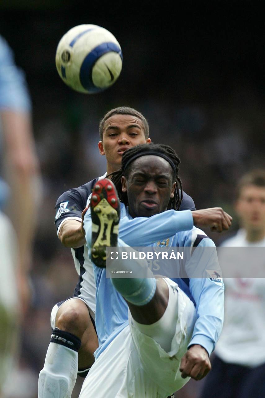 Kiki Musampa, Manchester City och Jermaine Jenas, Tottenham