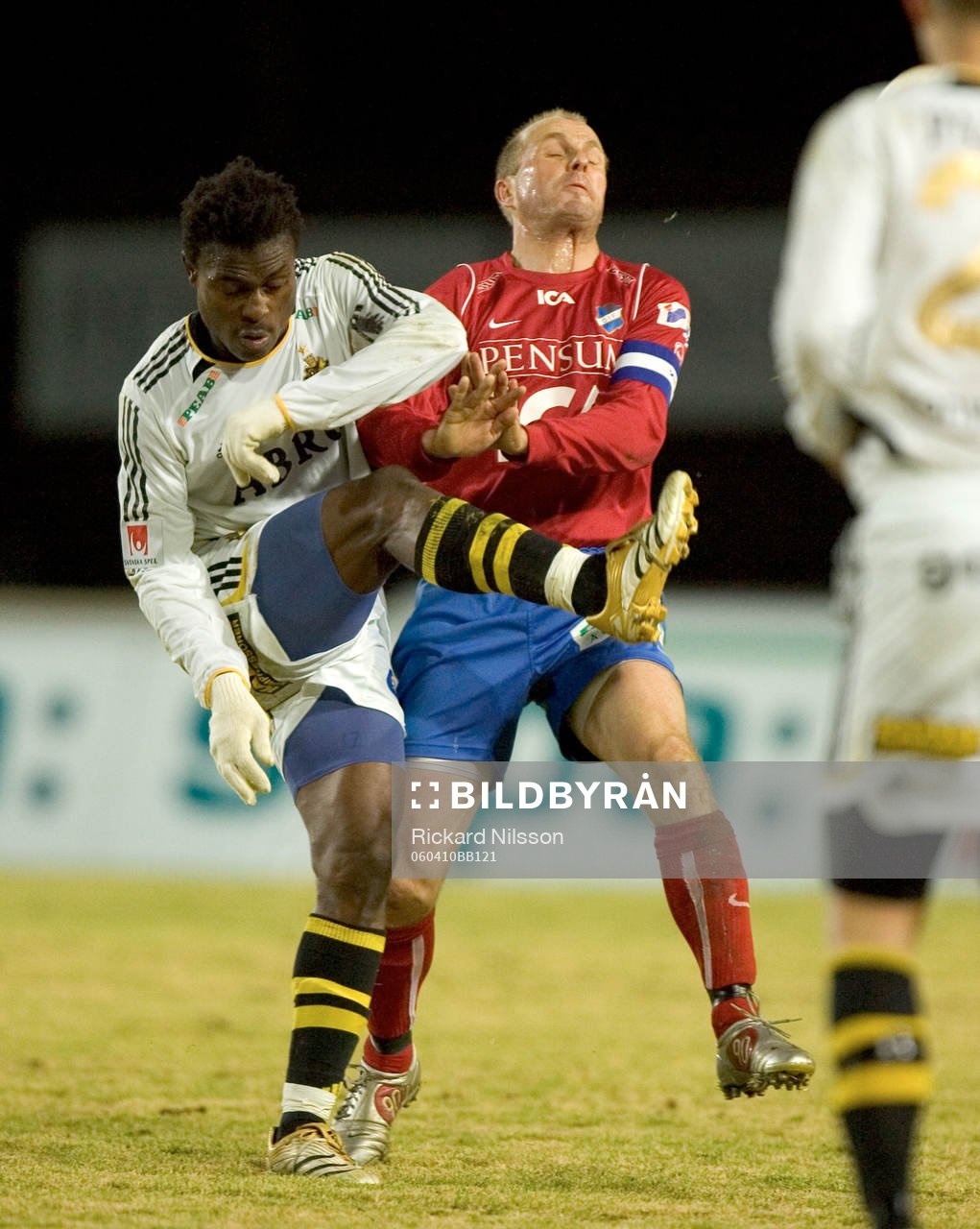 Derek Boateng, AIK och Peter Wibrån, Öster