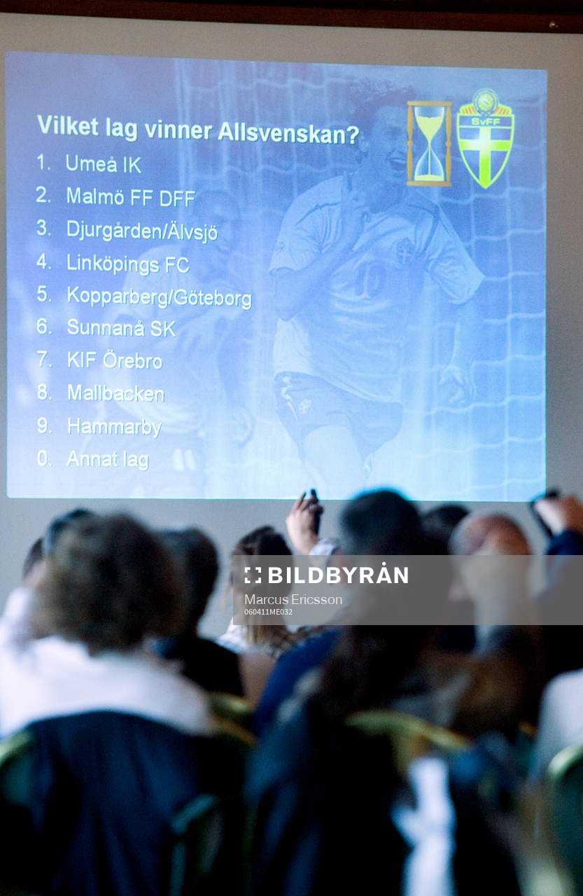 Media, Tränare och spelare fick fatta sina