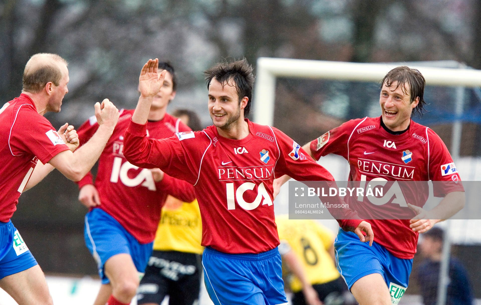 Helgi Danielsson och Fredrik Gustafson, Öster. Glädje