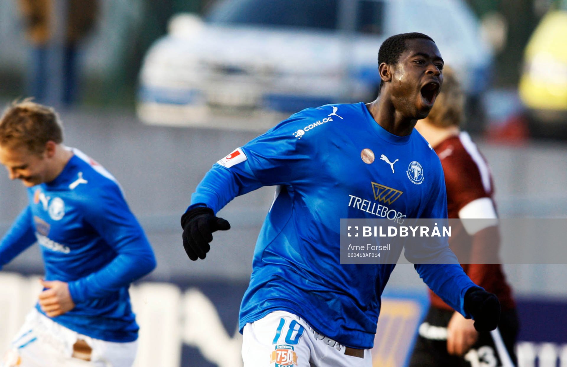 Trelleborgs tvåmålsskytt Michael Mensah, jubel