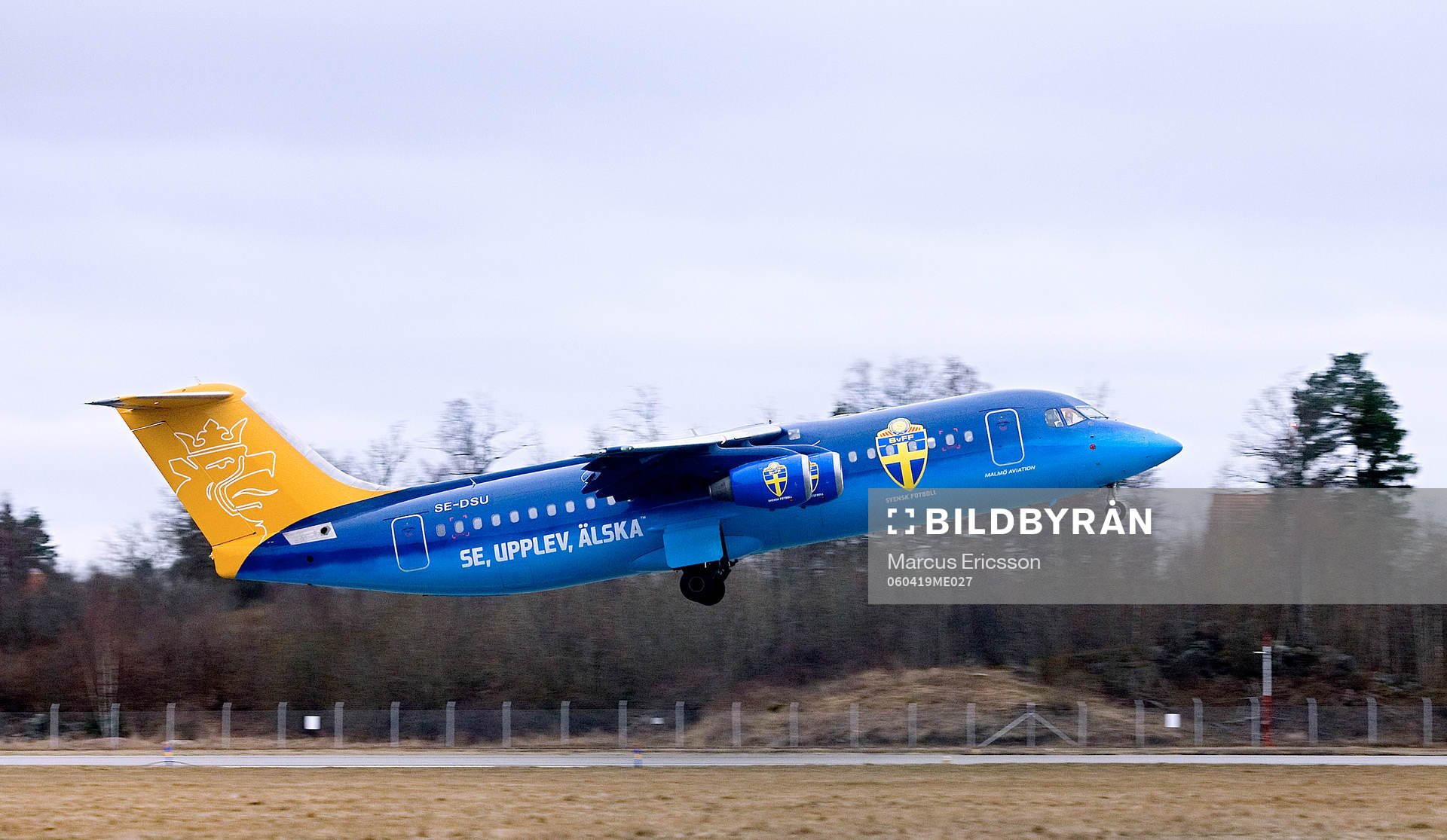 Svenska Fotbollförbundets Flygplan som landslaget kommer