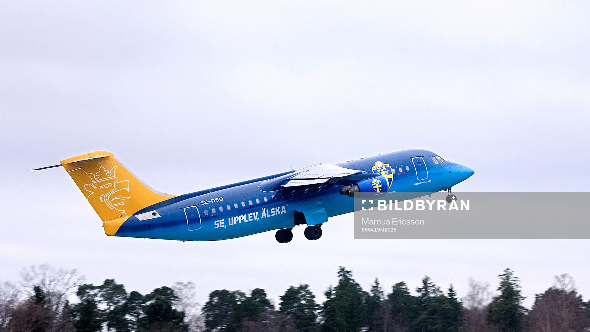 Svenska Fotbollförbundets Flygplan som landslaget kommer