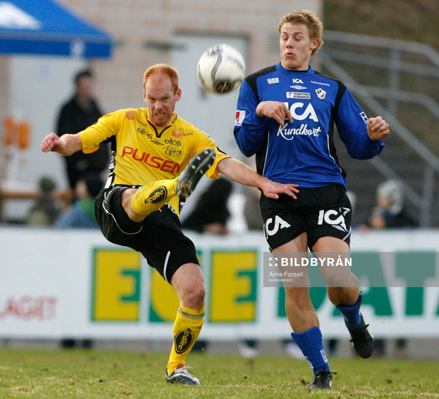 Elfsborgs Magnus Samuelsson mot Halmstads Patrik Ingelsten