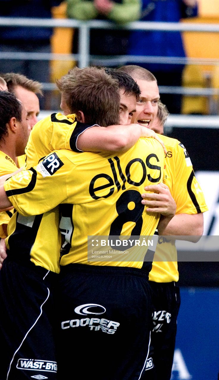 1-0, Stefan Ishizaki grattas av Anders Svensson. Jubel,