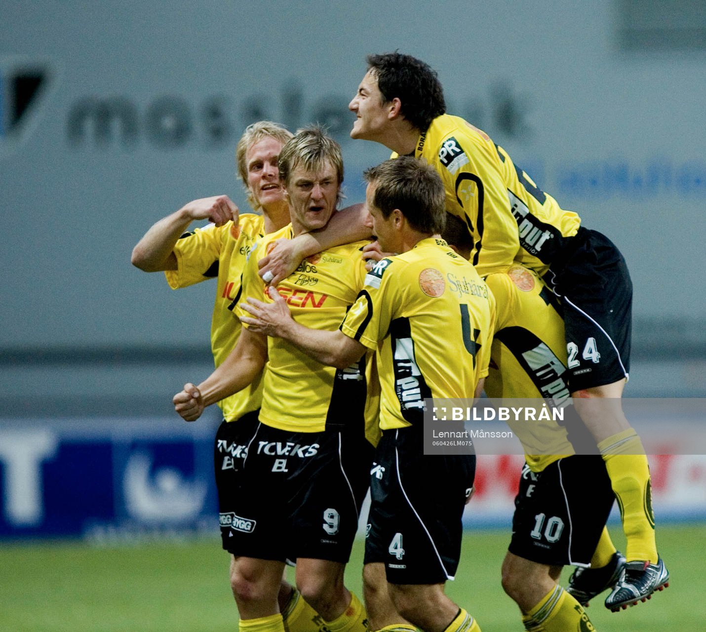 Mathias Svensson jublar ikapp med Johan Sjöberg, Johan