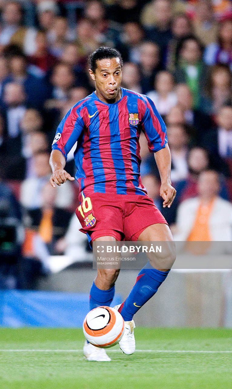 Ronaldinho, Barcelona