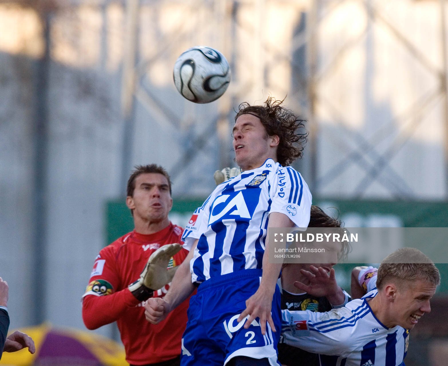 Kalle Svensson nära nicka mål för IFK