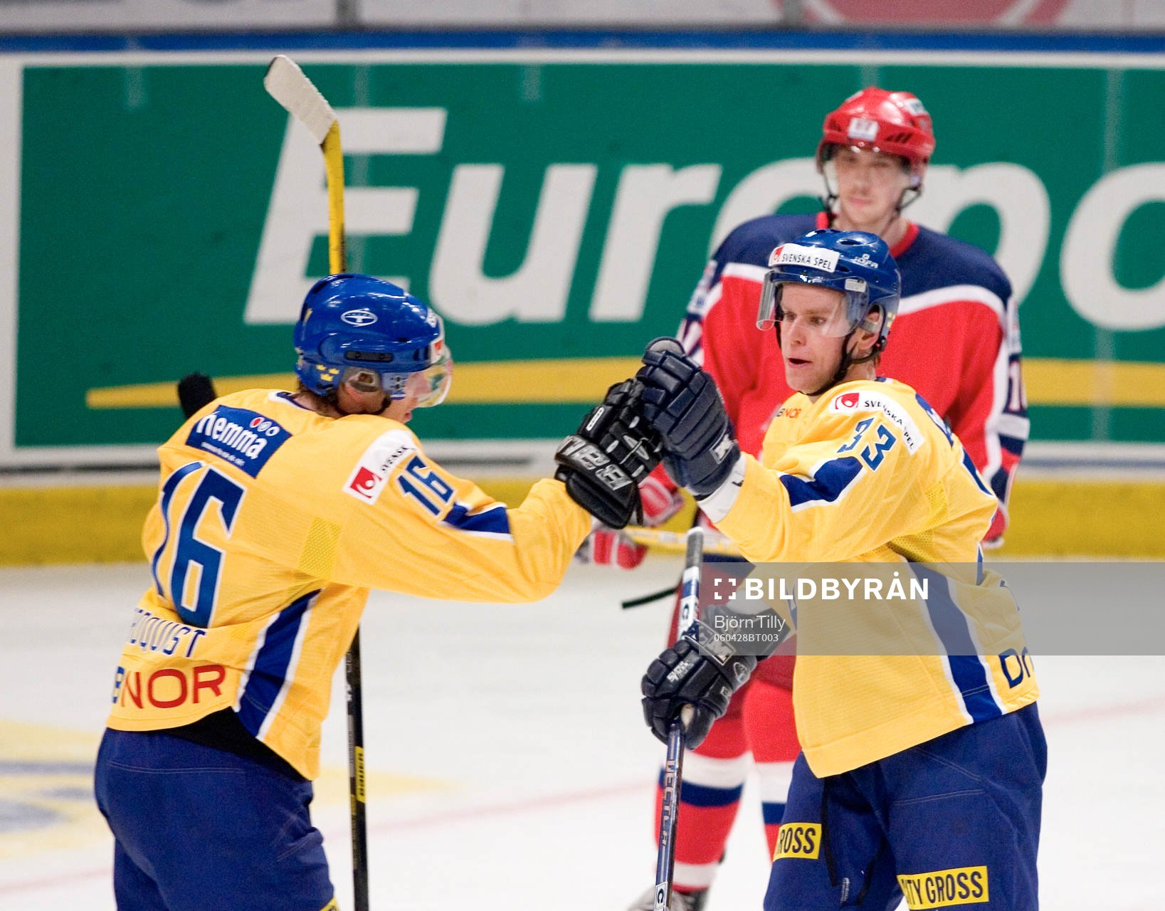 Jonas Nordquist och Fredrik Emwall, Sverige
