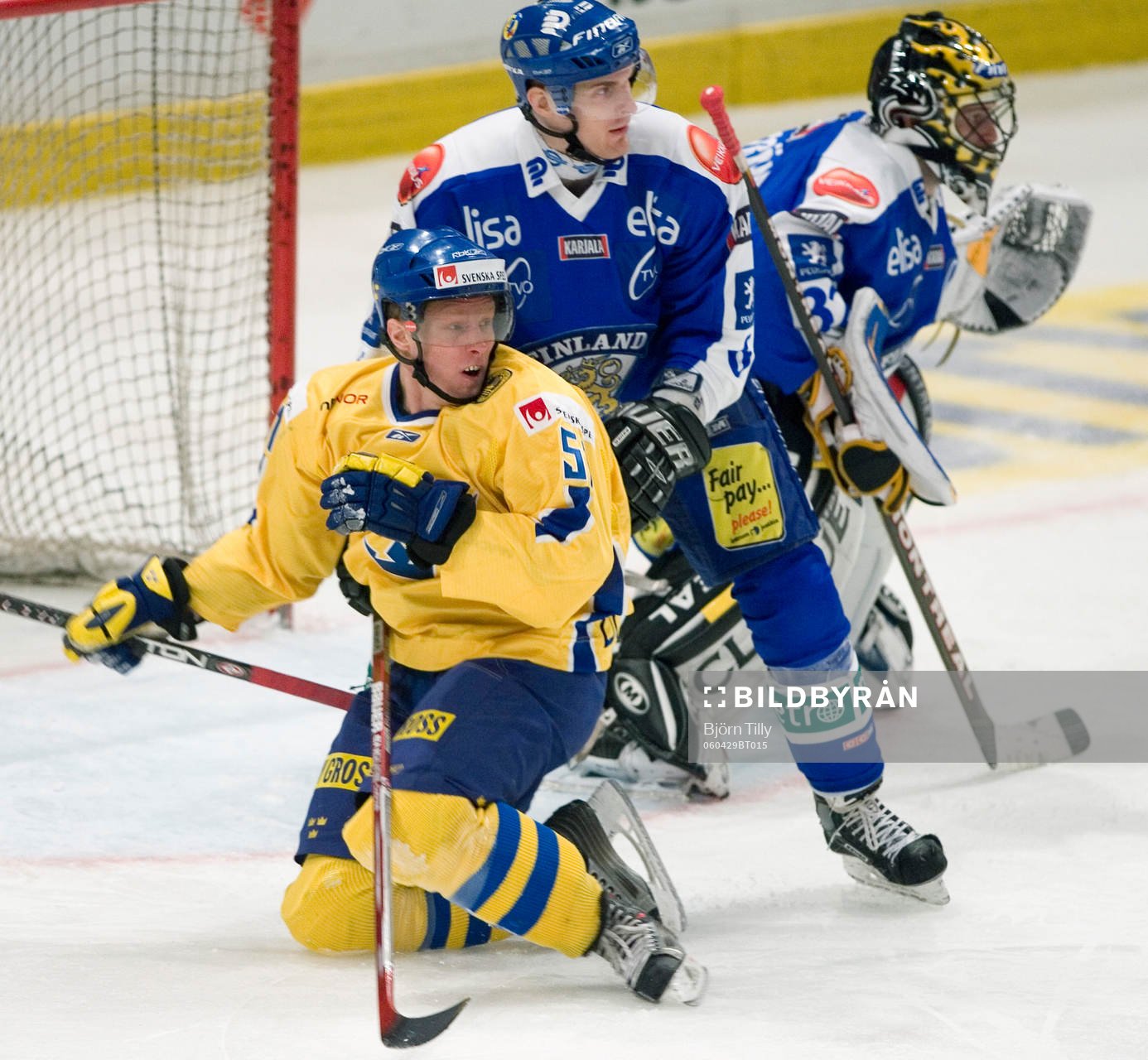 Mika Hannula, Sverige