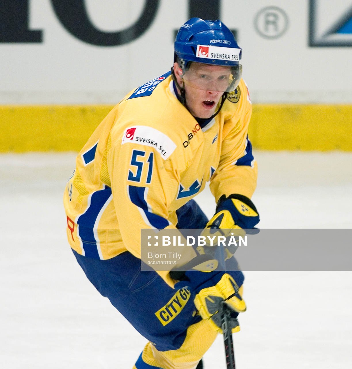 Mika Hannula, Sverige