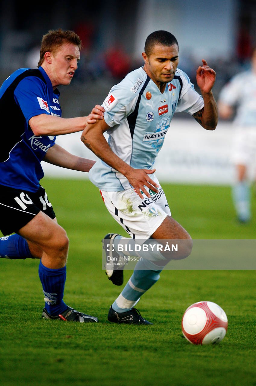 Afonso Alves, Malmö rycker förbi en Halmstad spelare