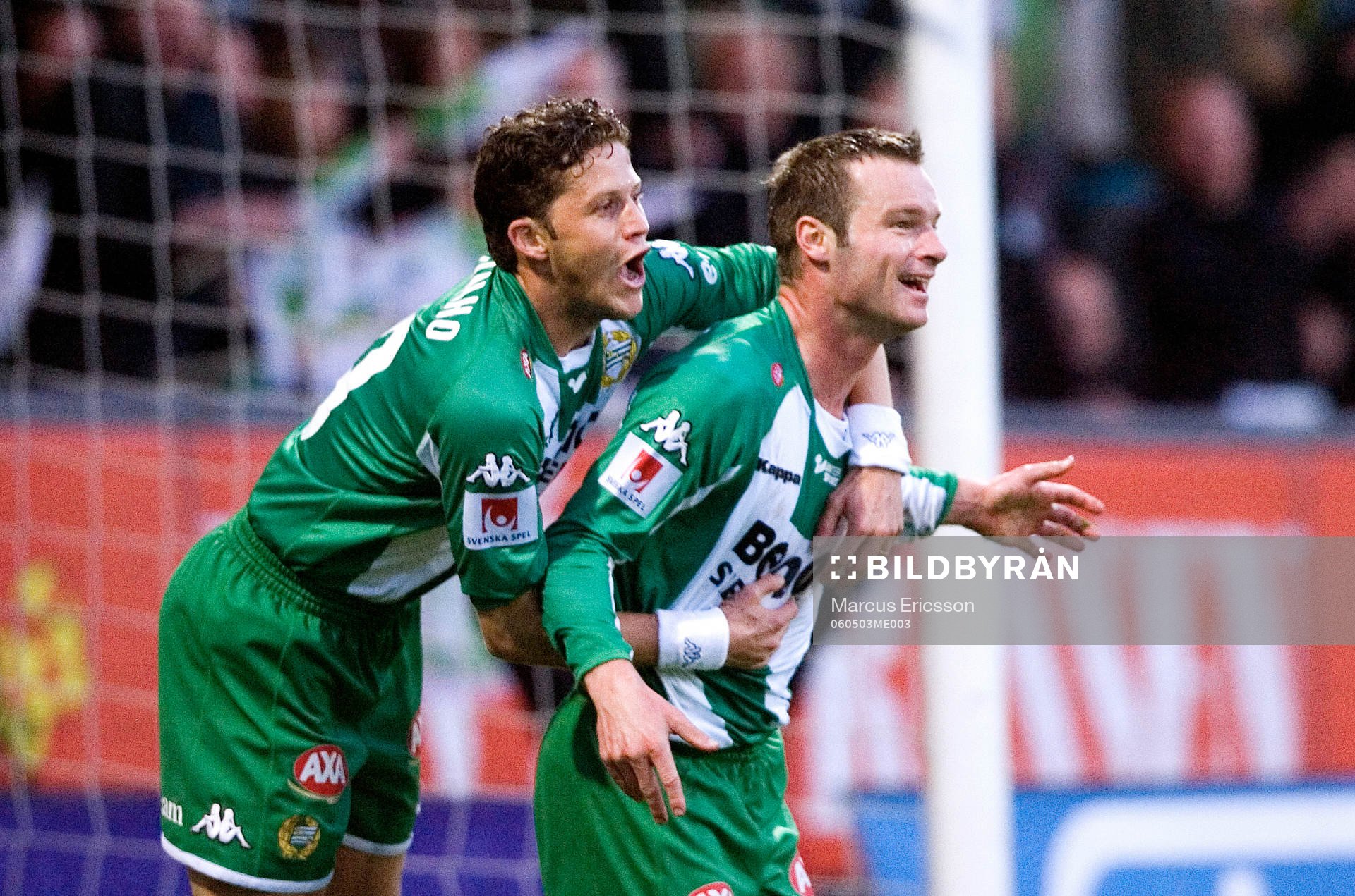 Paulinho Guará och Mikkel Jensen jublar