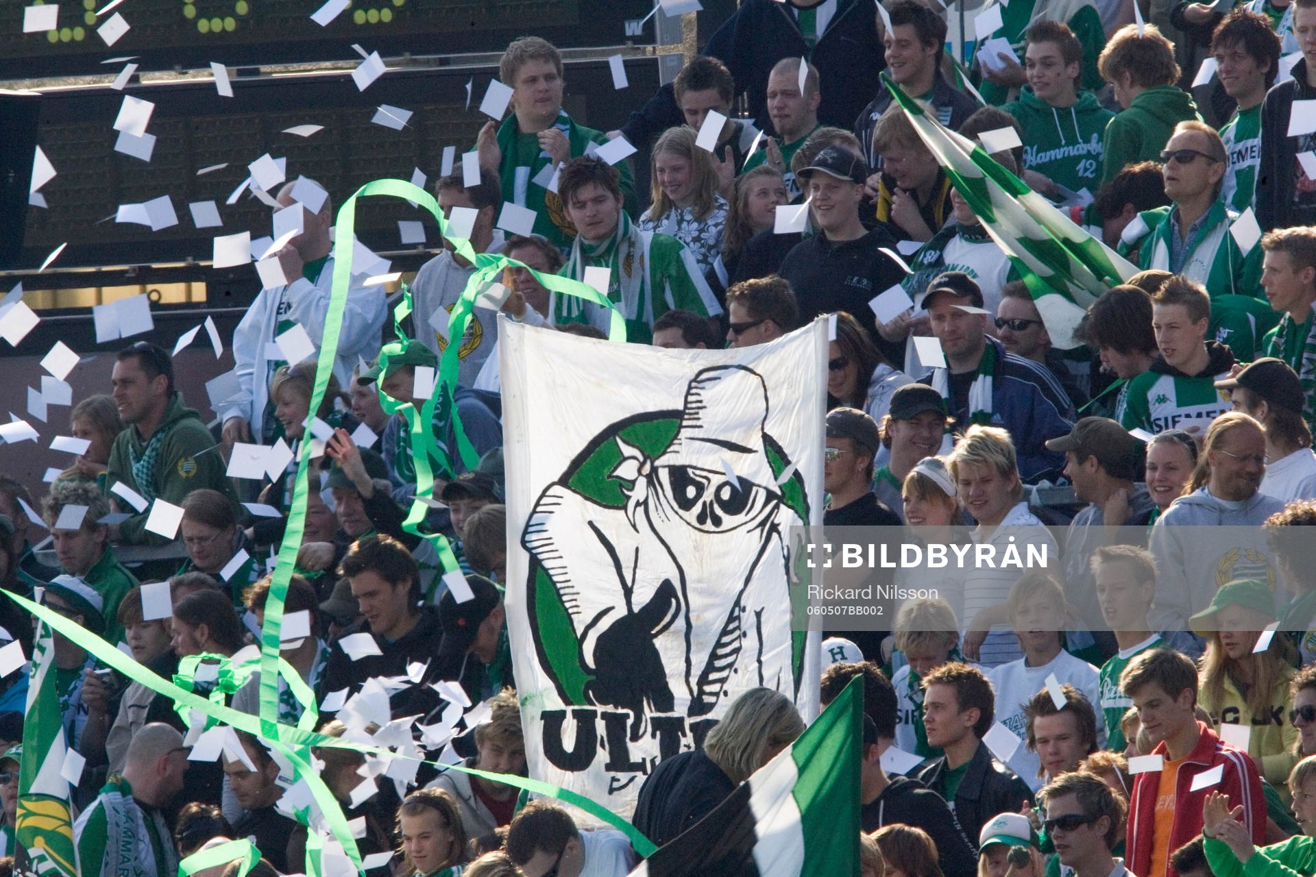 Publik, supporter, fans, flagga