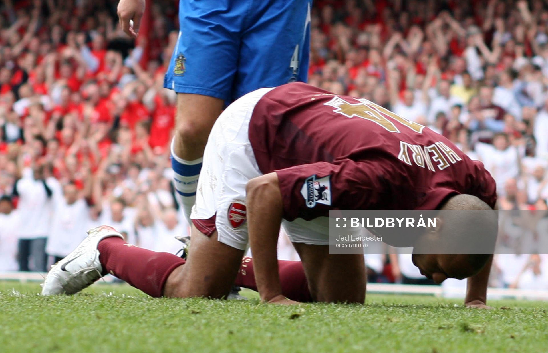 Thierry Henry, Arsenal kysser gräset