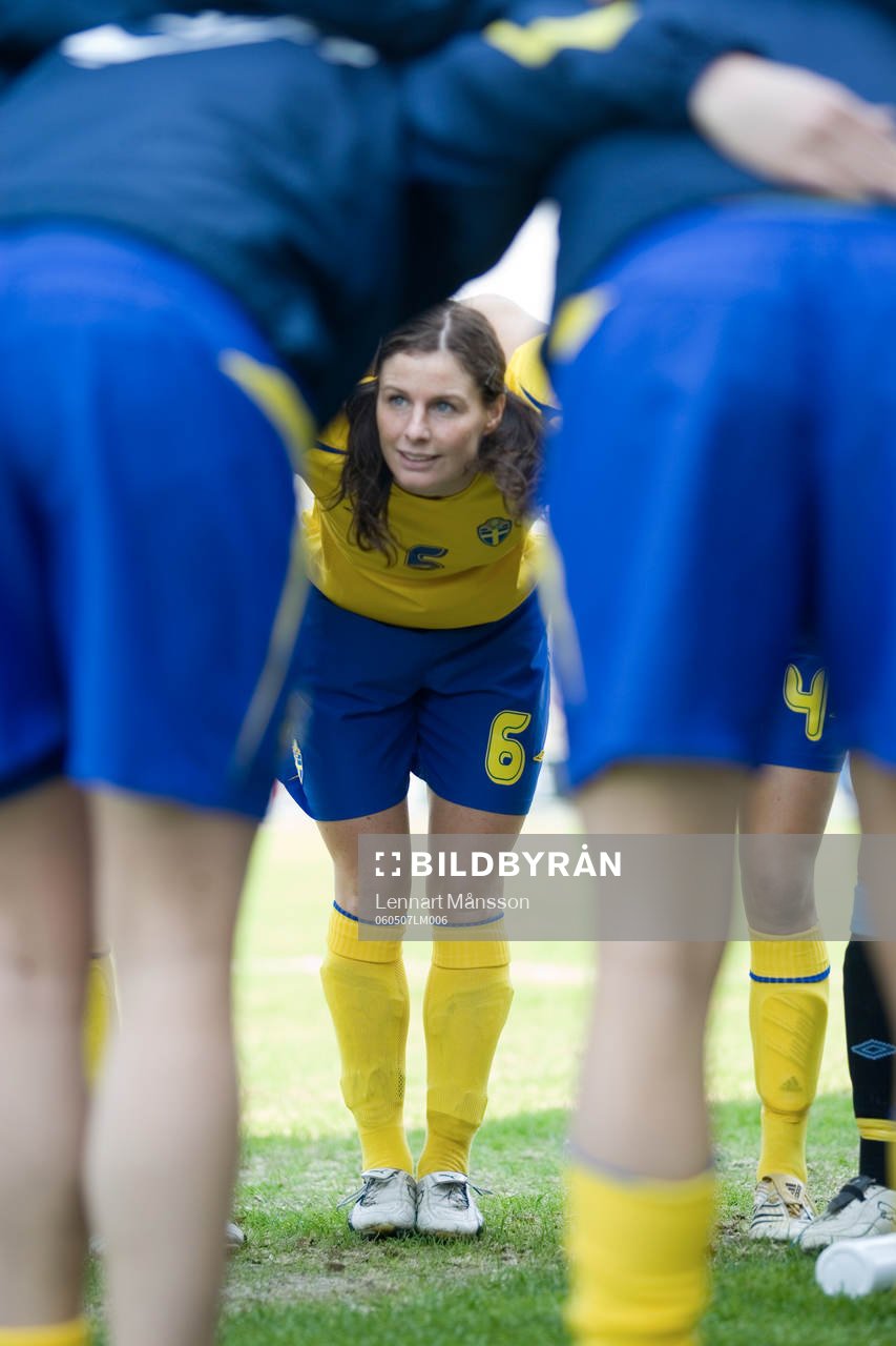 Malin Moström, Sverige