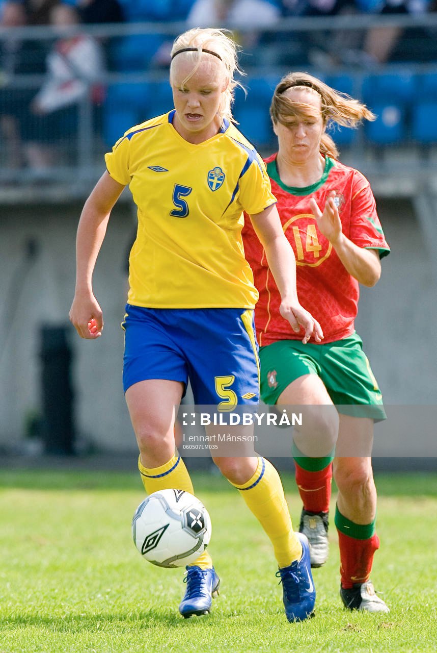Caroline Seger, Sverige