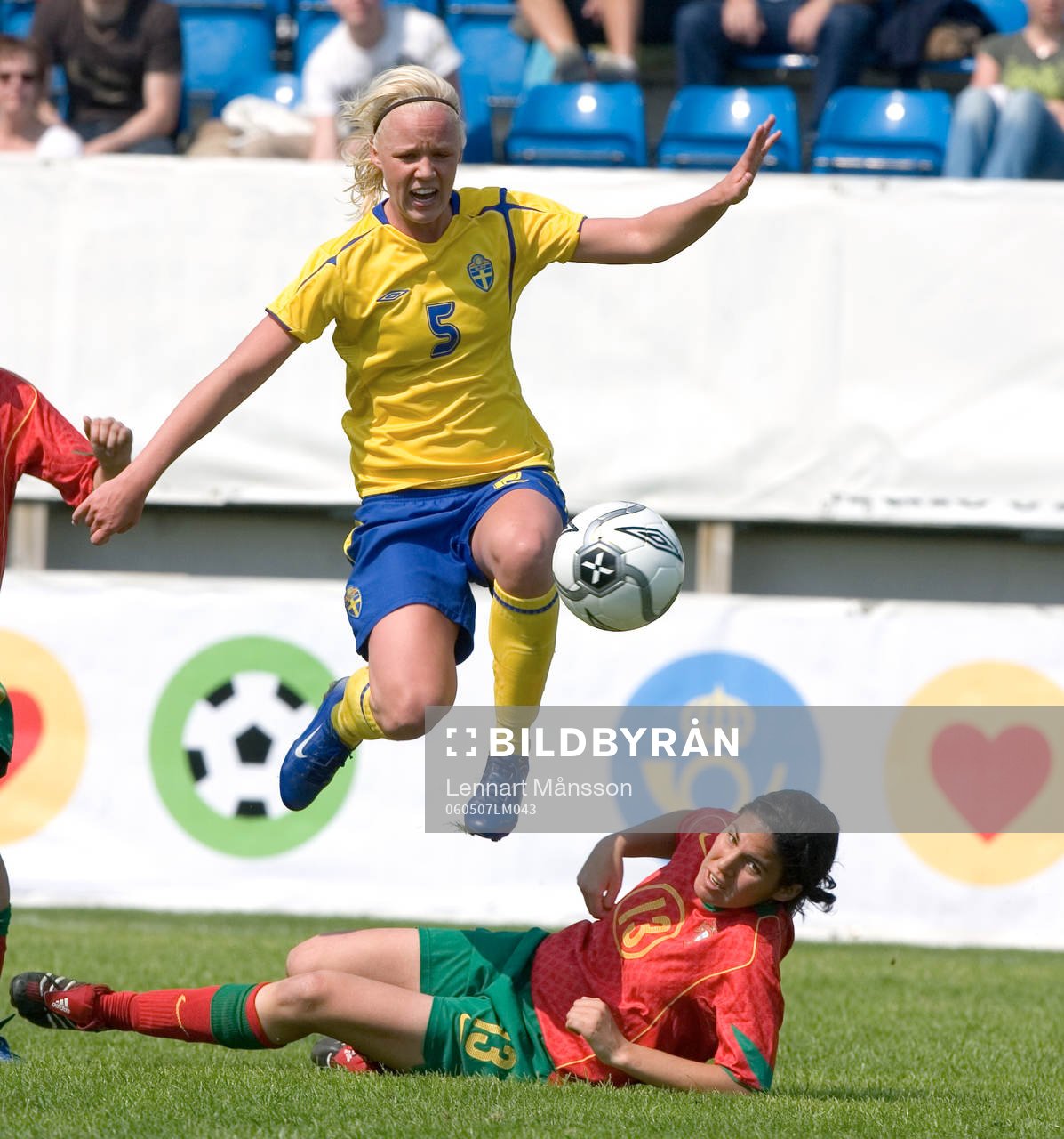 Caroline Seger, Sverige