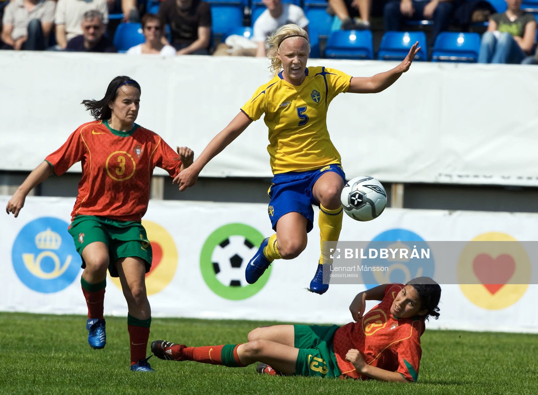 Caroline Seger, Sverige flyger över ett portugiskskt ben