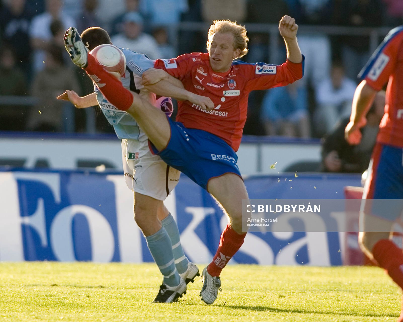 Gustaf Andersson tar långa benet före