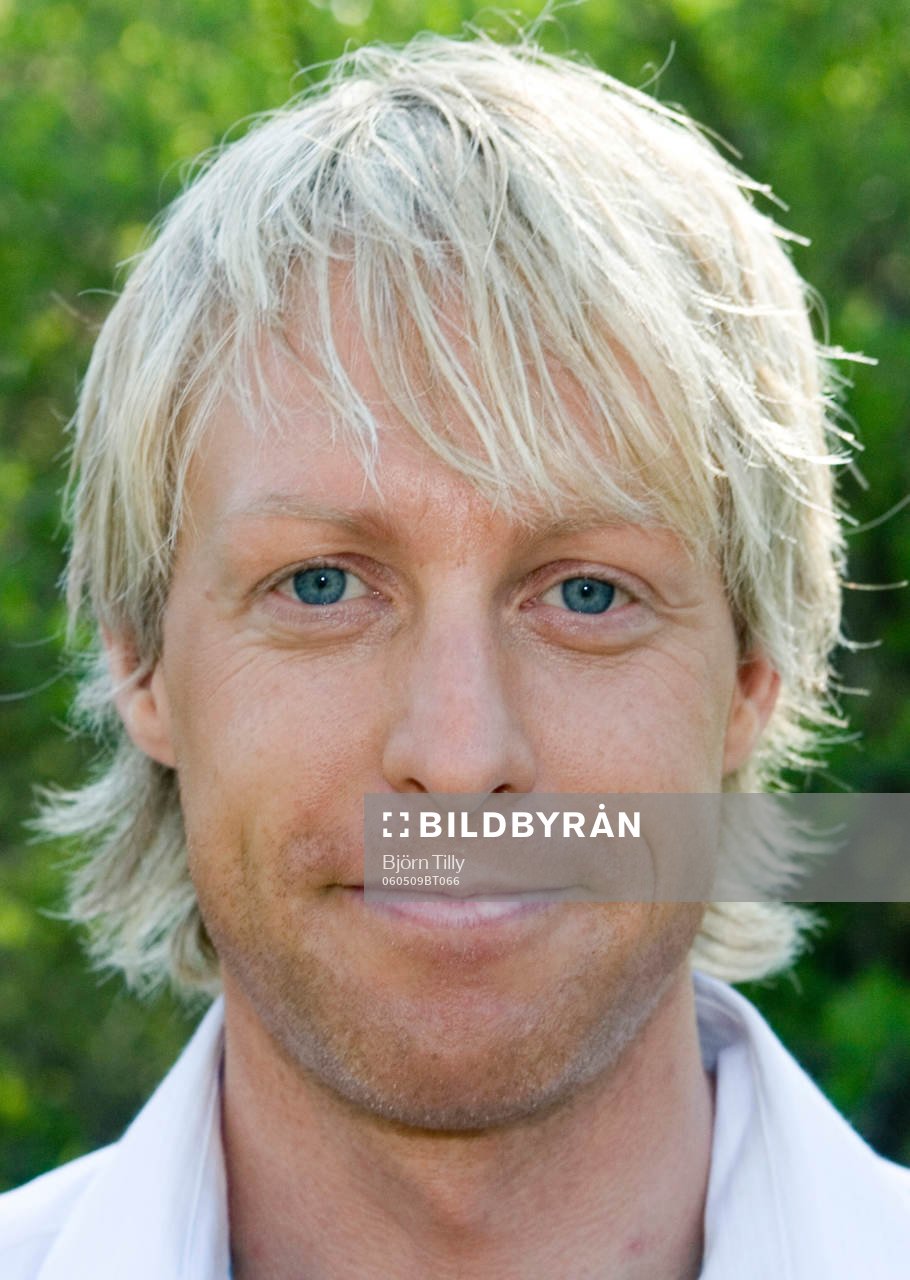 André Pops, reporter