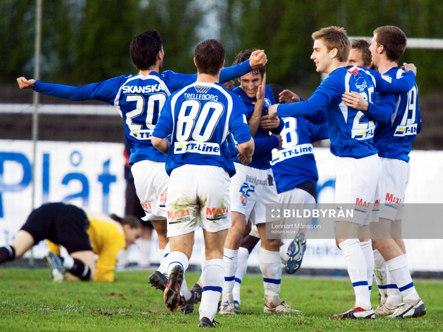 1-1, Jimmie Augustsson, Trelleborg som (i mitten) klappas