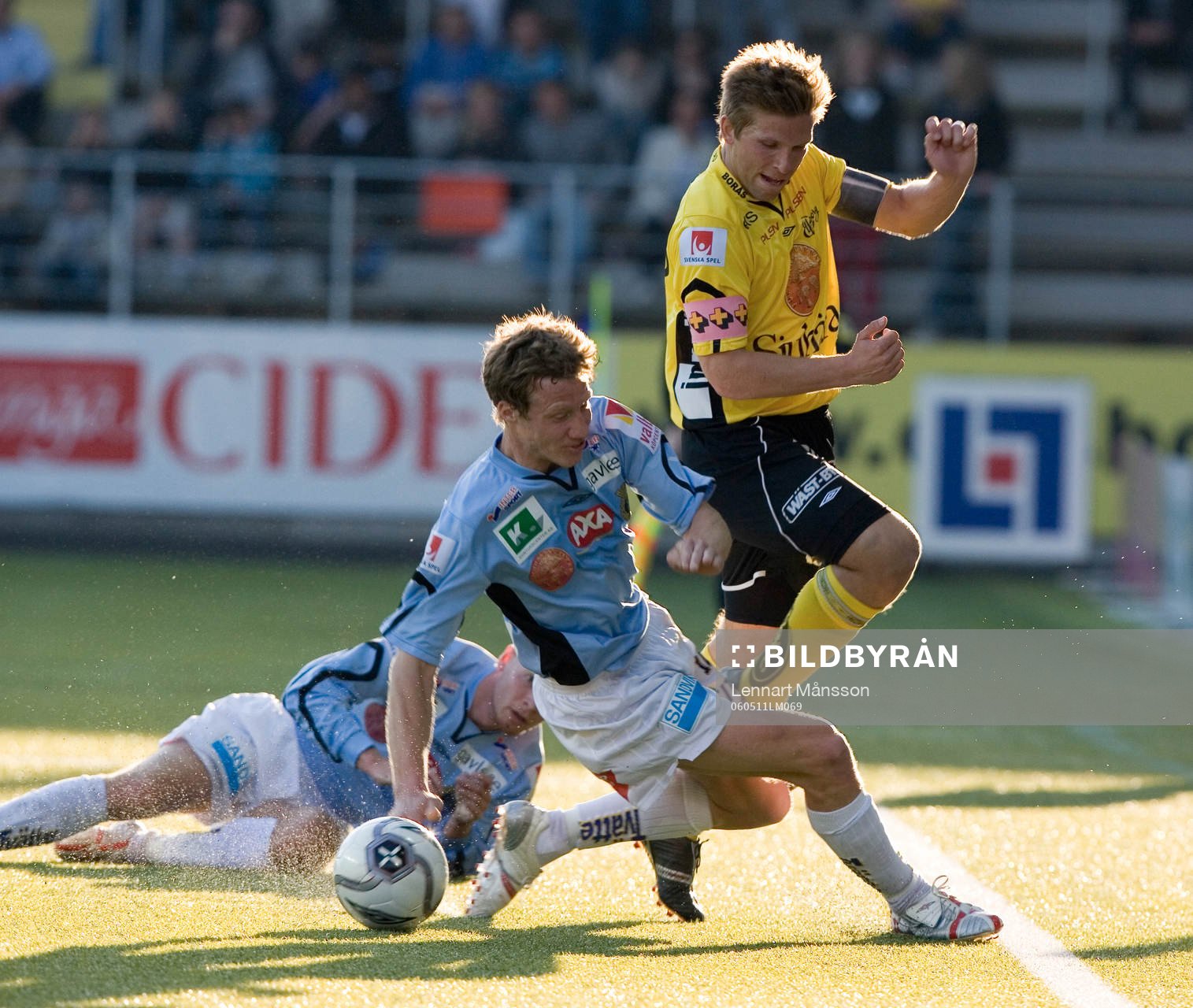 Anders Svensson lurar två Gefle-spelare