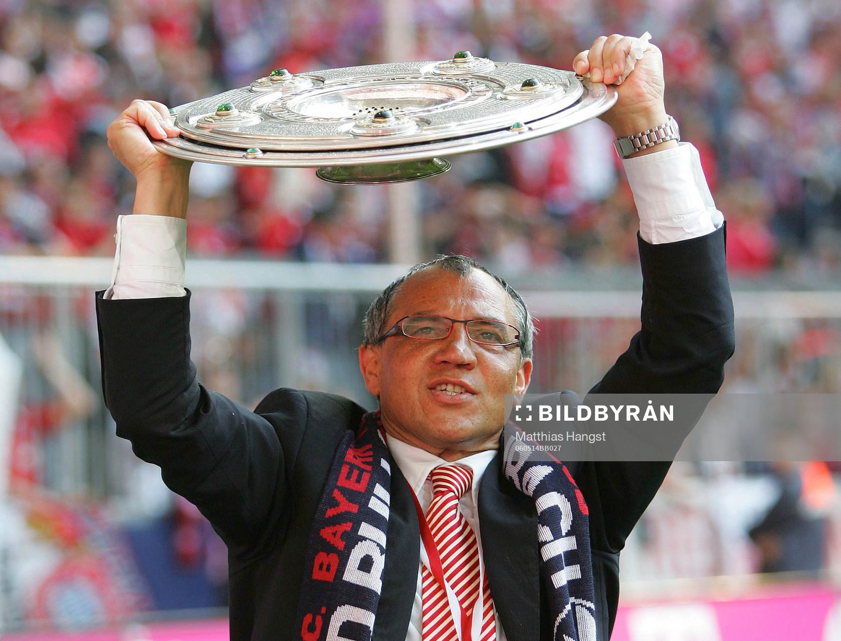  Felix Magath, tränare. Pokal, tallrik, platta.