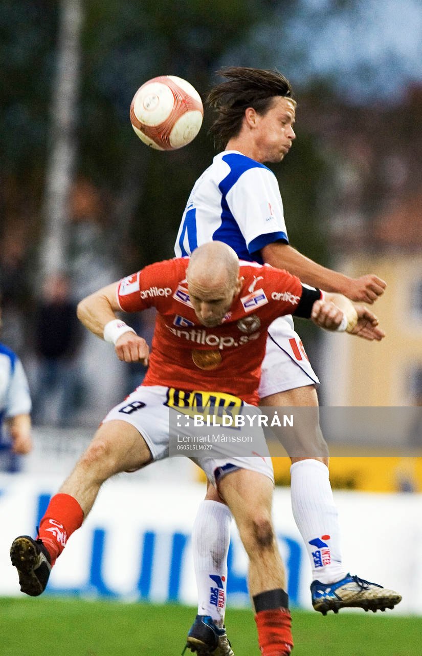 Dusan Djuric, Halmstad trycker till Henrik Rydström, Kalmar