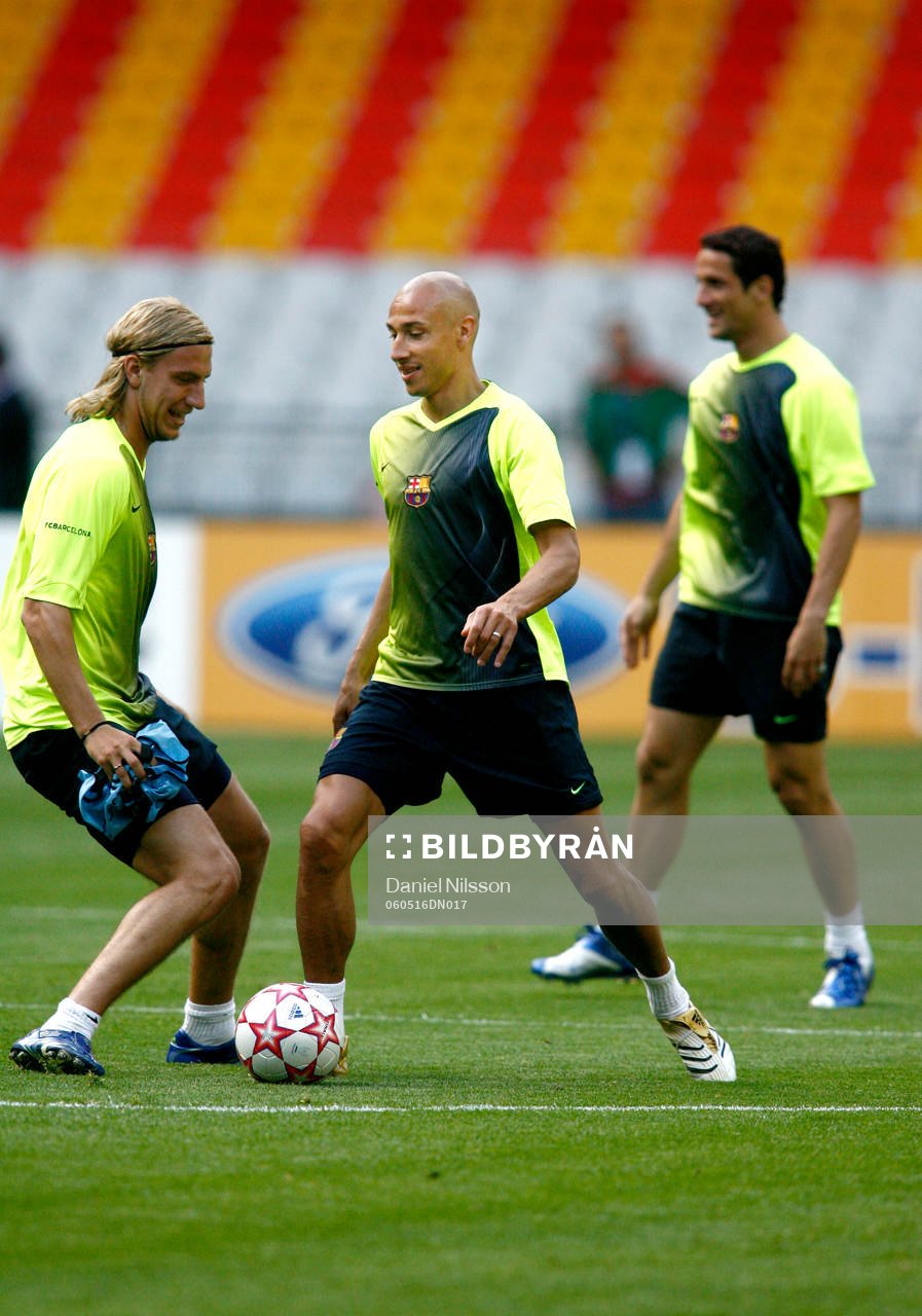 Henrik Larsson, Barcelona tränar på Stade De France